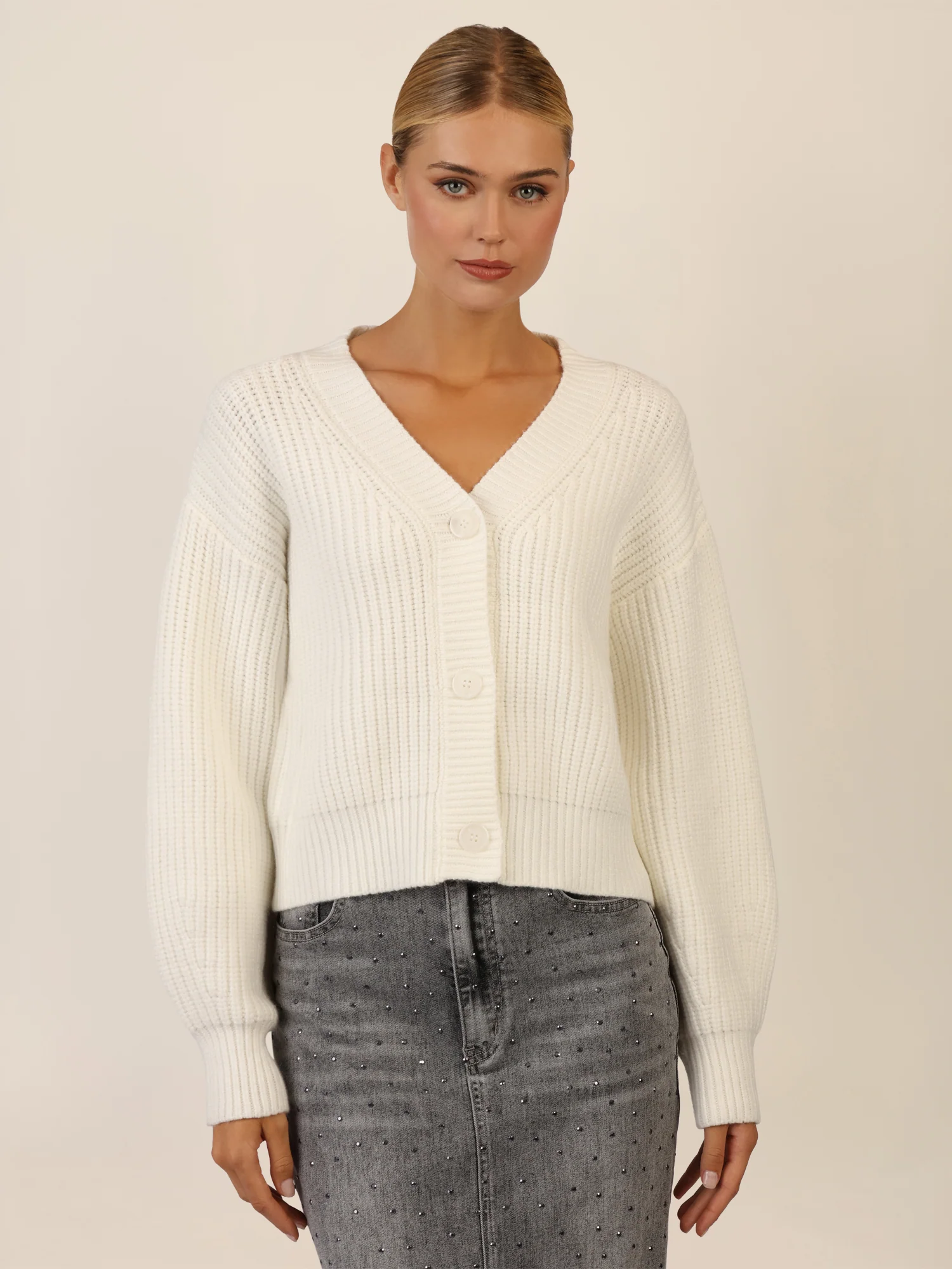 APART Oversized Strickjacke mit Knopfleiste | creme - Image 5