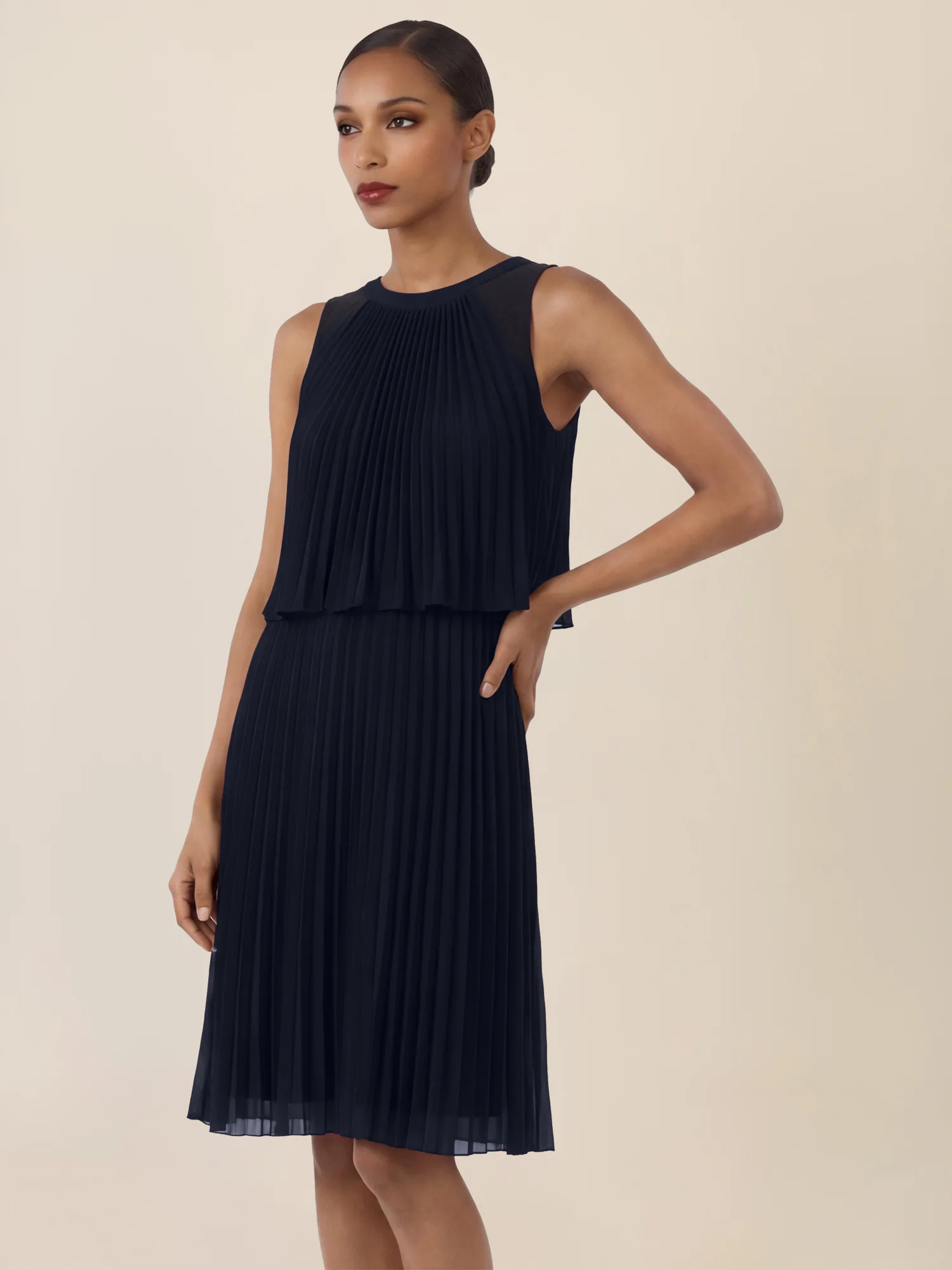 APART Plissiertes Chiffonkleid mit doppellagigem Oberteil | nachtblau - Image 4