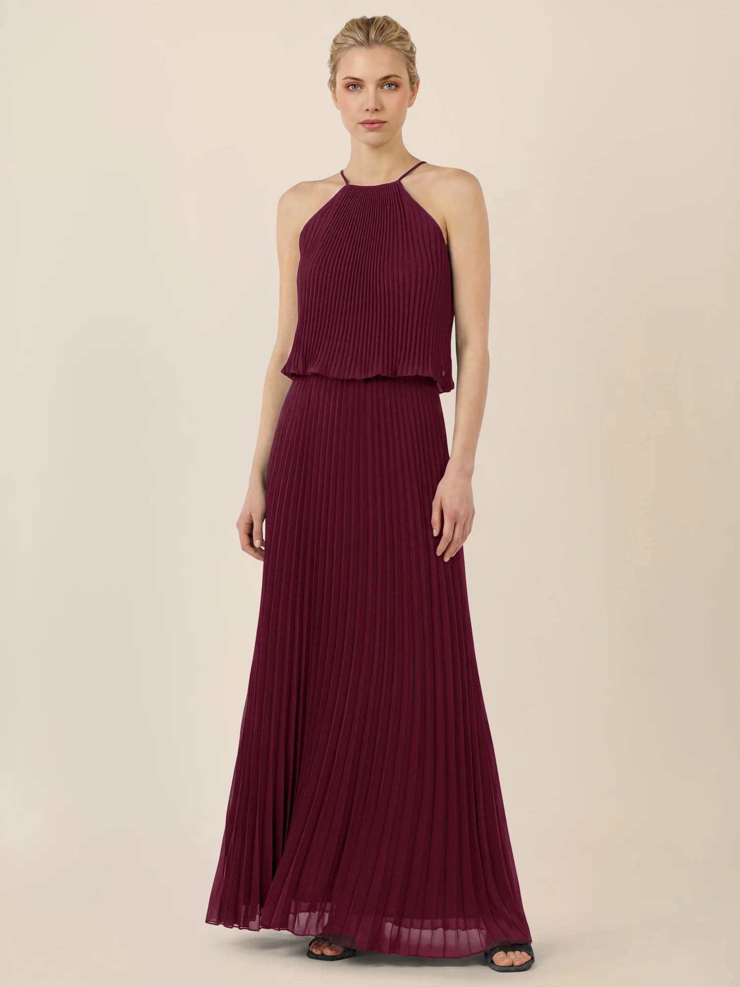 APART Plissiertes Chiffonkleid mit Neckholder | weinrot - Image 5