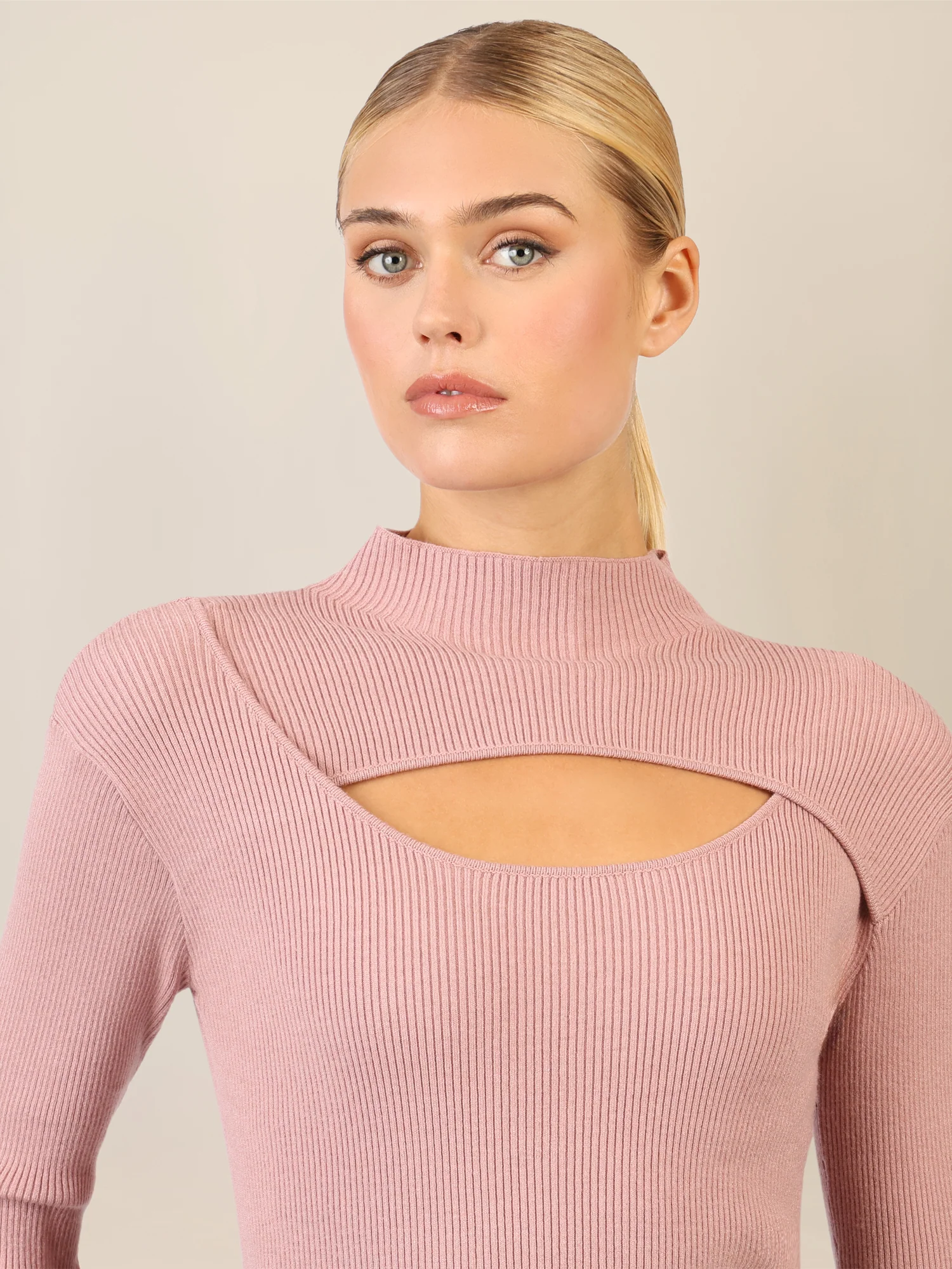 APART Pullover mit Cut-out-Detail | mauve - Image 5