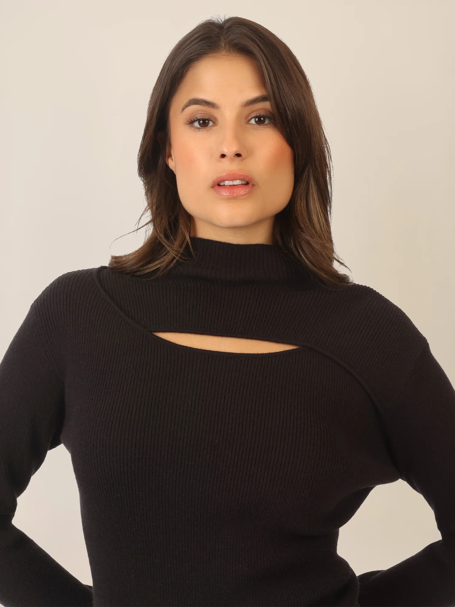 APART Pullover mit Cut-out-Detail | schwarz - Image 5