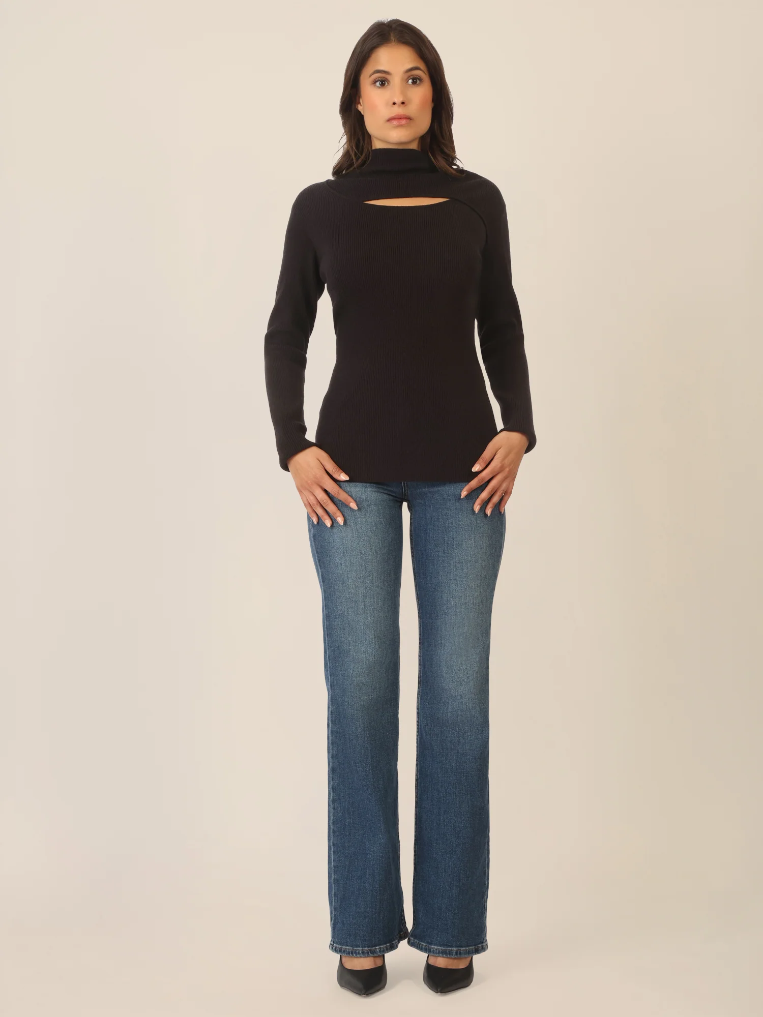 APART Pullover mit Cut-out-Detail | schwarz - Image 6