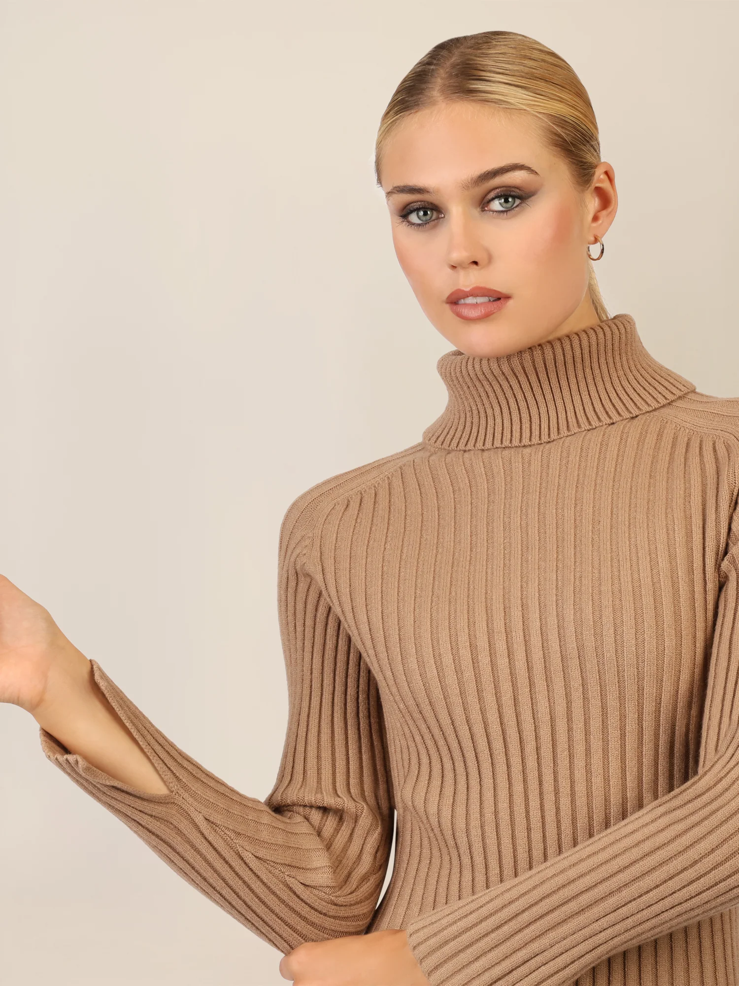 APART Rippenstrickkleid mit Rollkragen | camel - Image 5