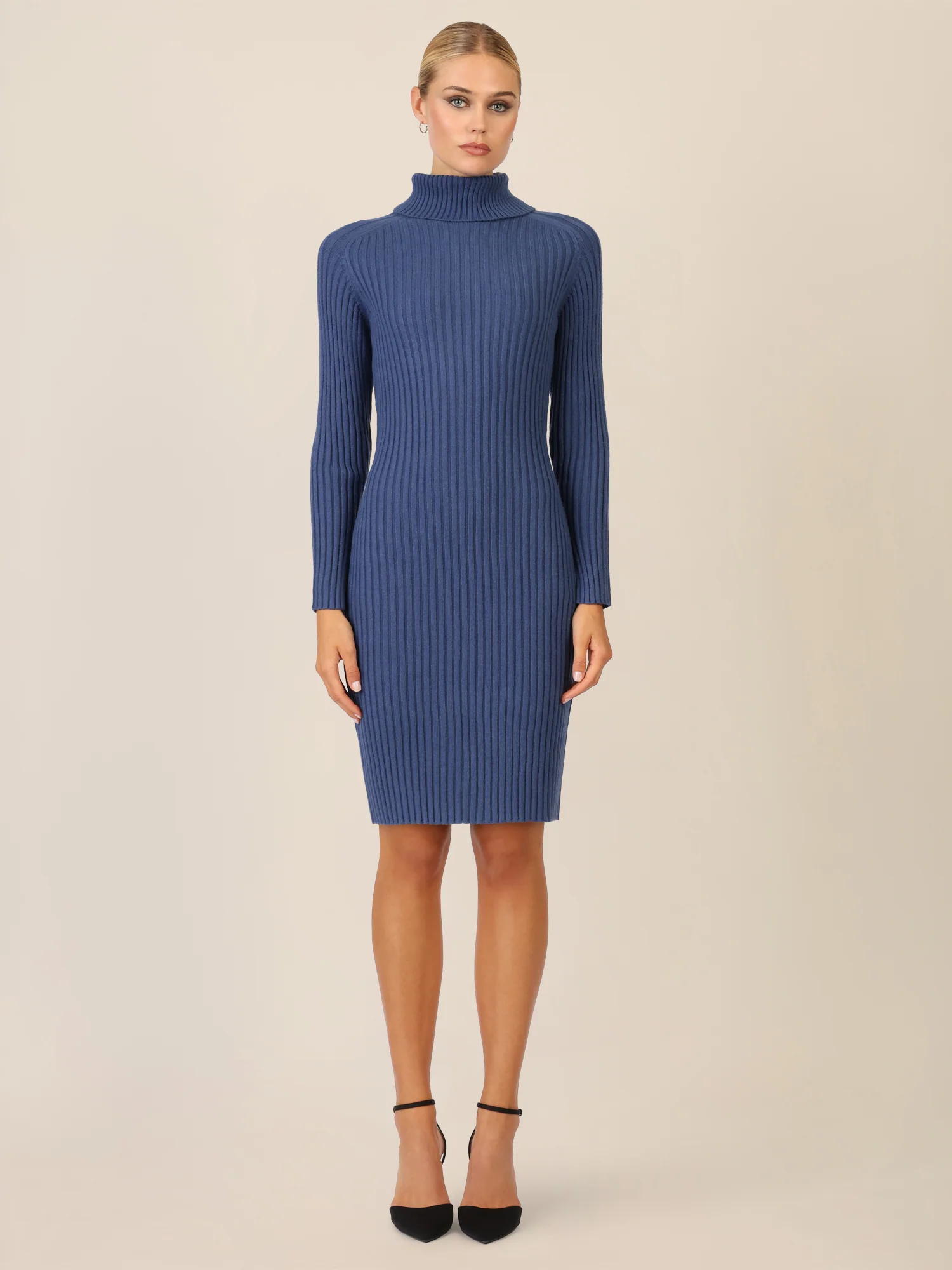 APART Rippenstrickkleid mit Rollkragen | mittelblau - Image 6