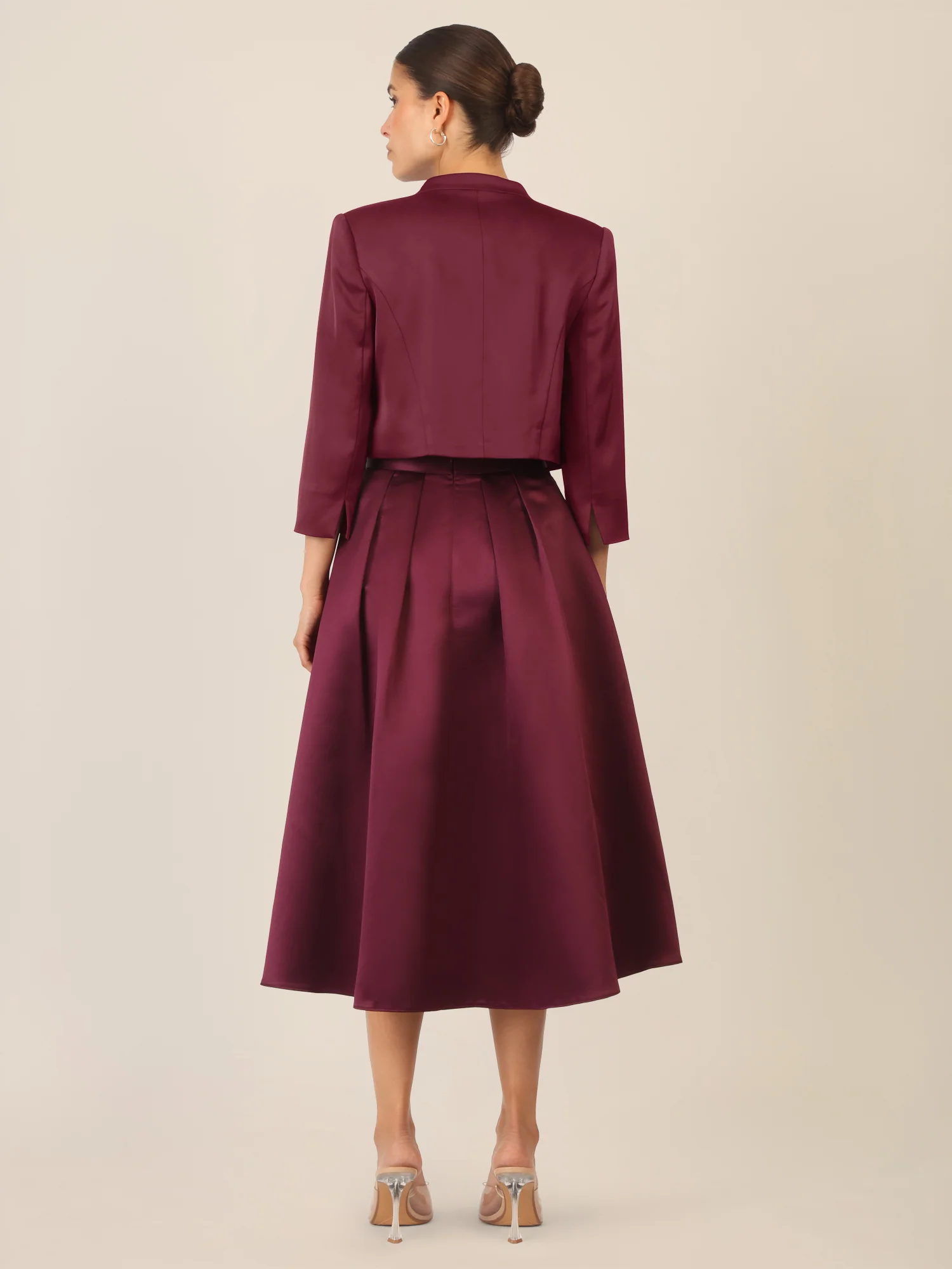 APART Satinbolero mit offener Front | bordeauxrot - Image 3