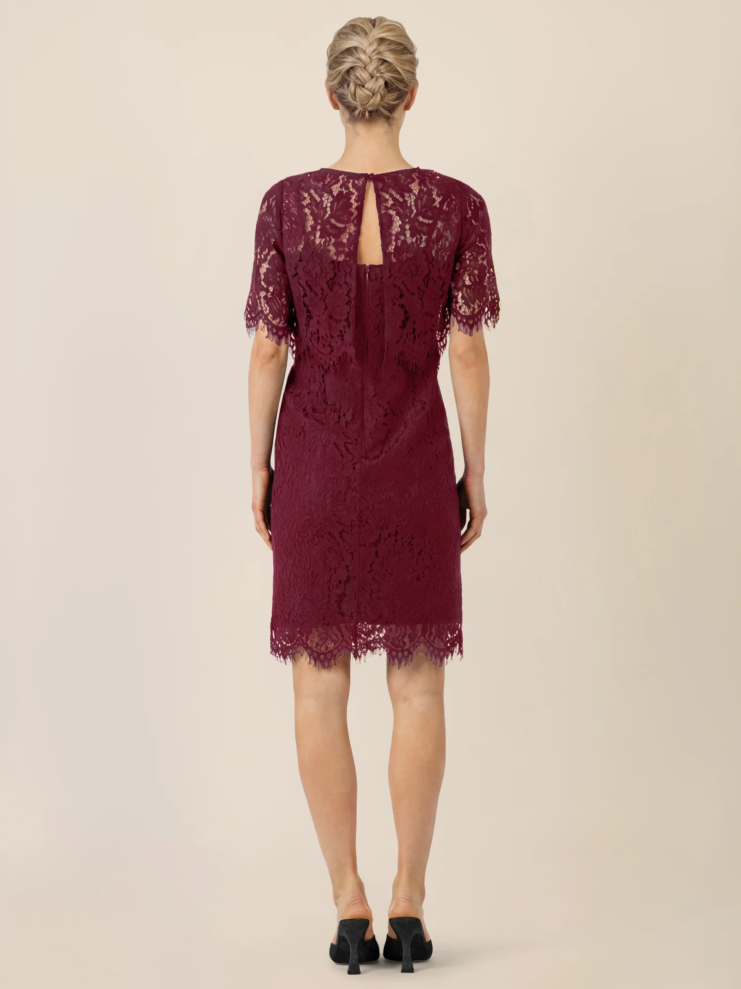 APART Schmal geschnittenes Kleid mit Taillennaht | weinrot - Image 2