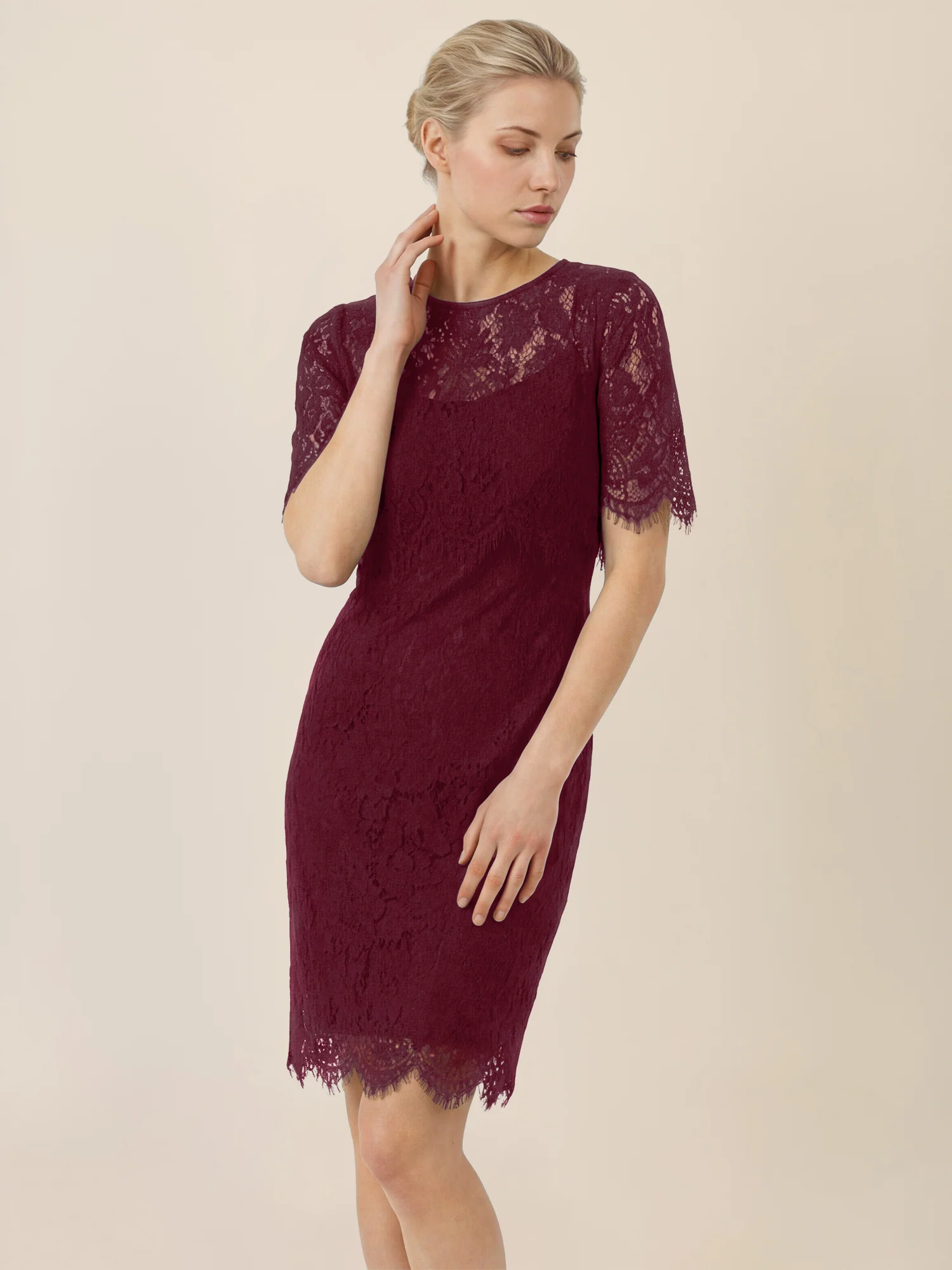 APART Schmal geschnittenes Kleid mit Taillennaht | weinrot - Image 4