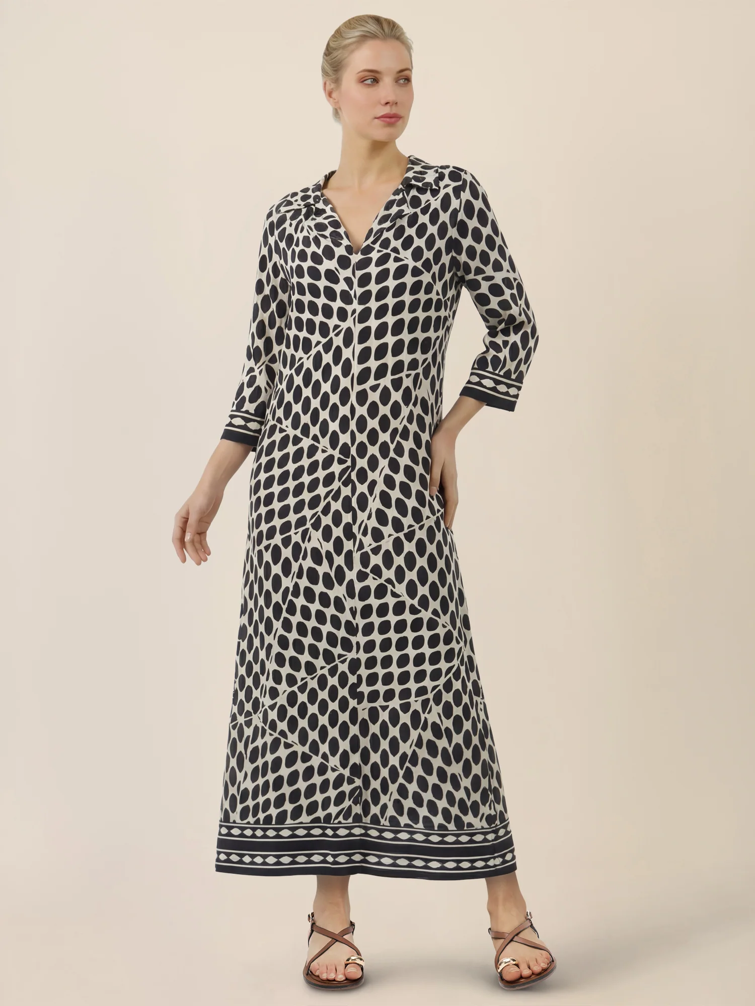 APART Shirtkleid mit V-Ausschnitt und Grafikmuster | schwarz-creme - Image 6