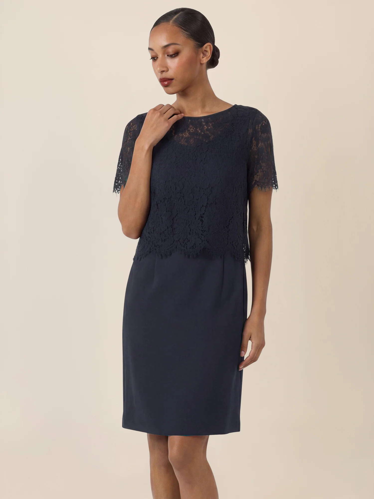 APART Spitzenkleid mit eleganter Doppellage | nachtblau - Image 4
