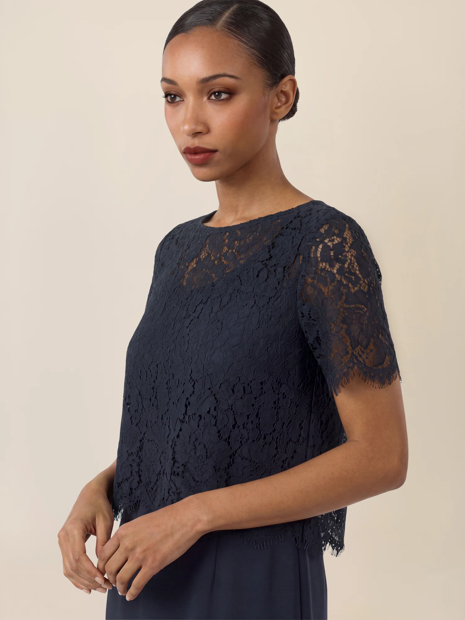 APART Spitzenkleid mit eleganter Doppellage | nachtblau - Image 5