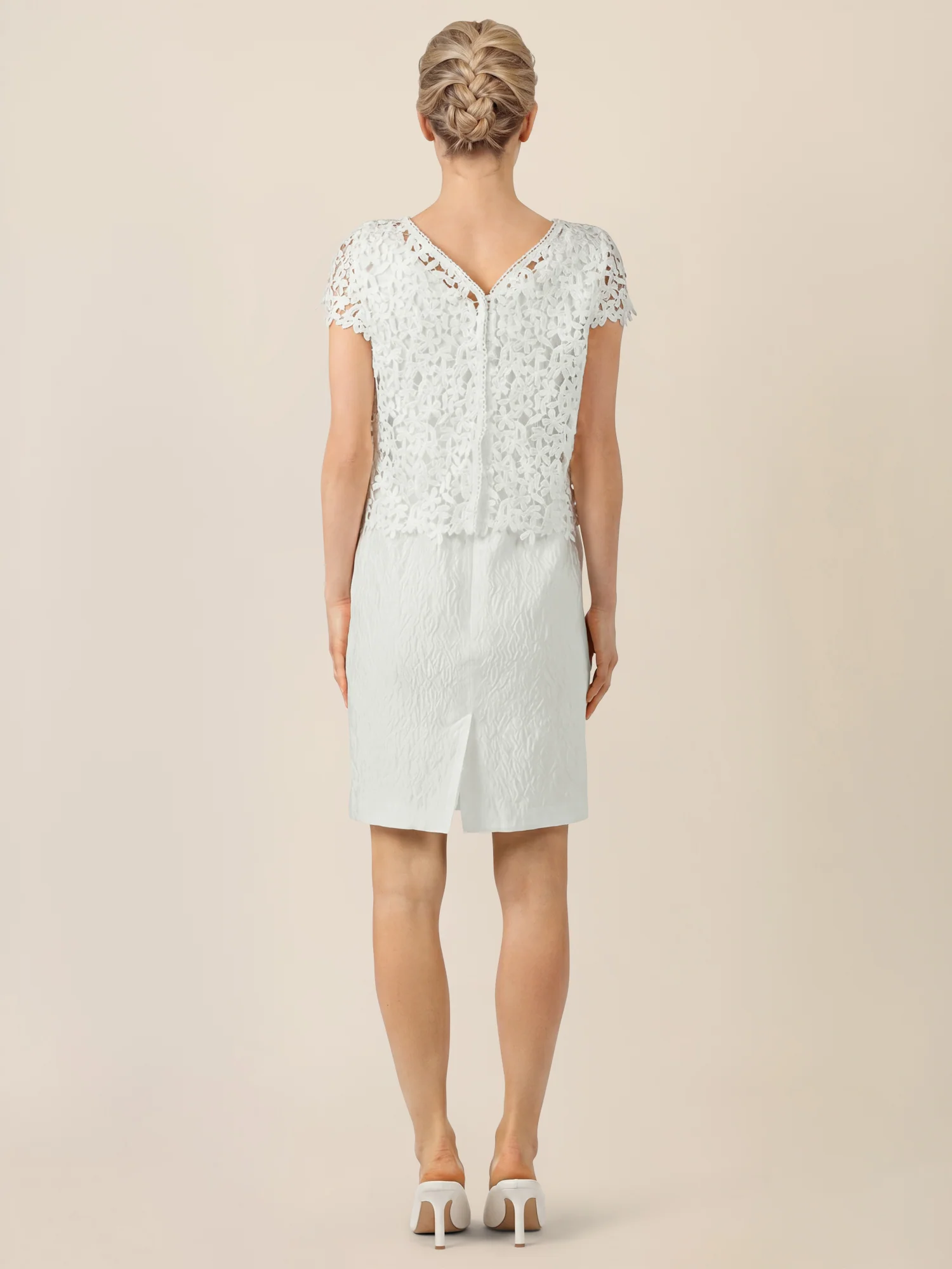 APART Spitzenkleid mit floraler Struktur | creme - Image 2