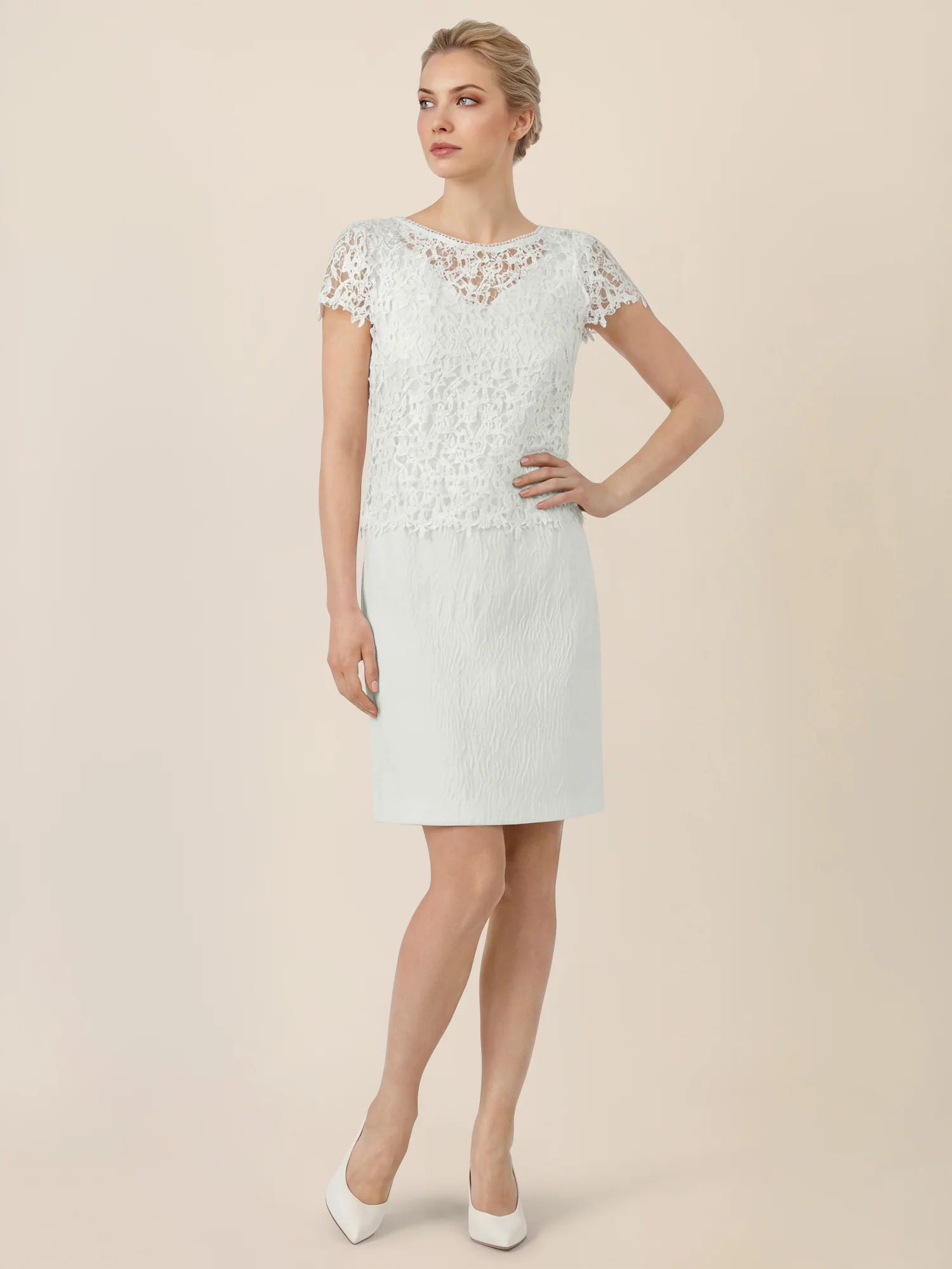 APART Spitzenkleid mit floraler Struktur | creme - Image 6