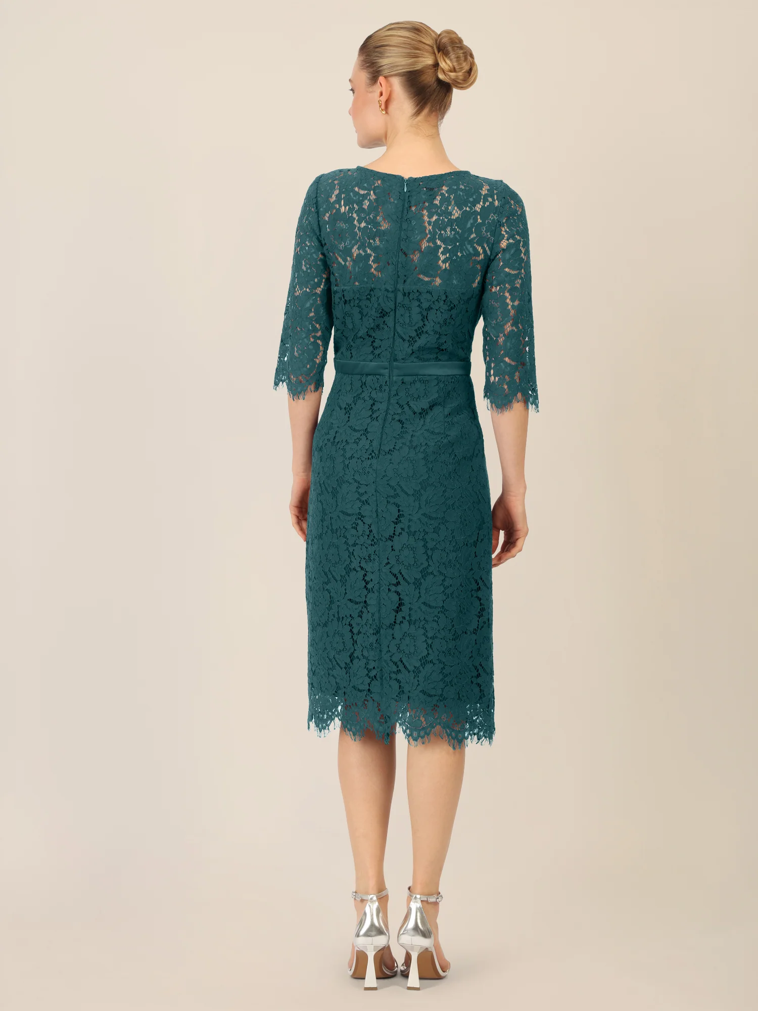 APART Spitzenkleid mit Schleifen-Gürtel | dunkelgrün - Image 2