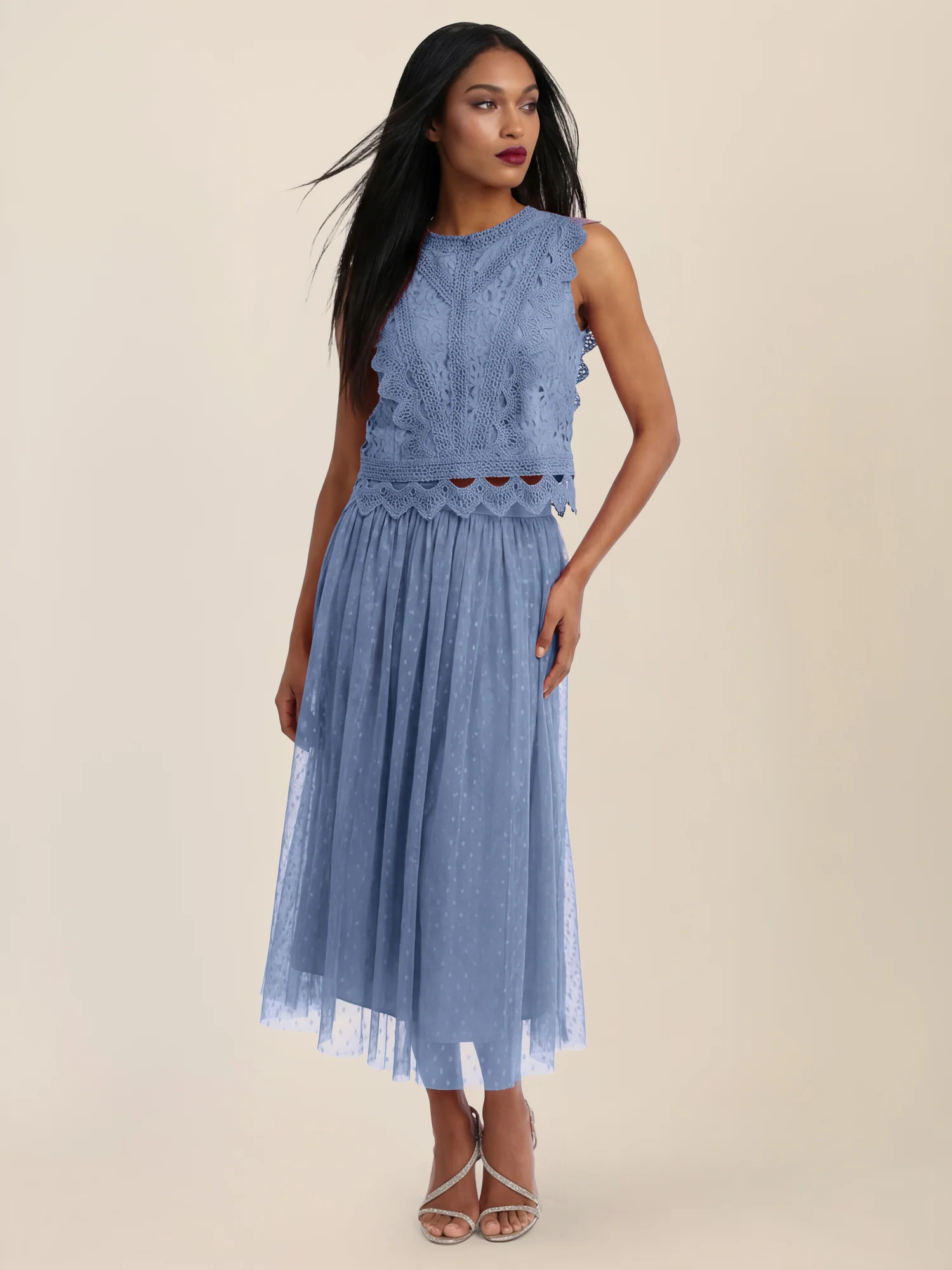 APART Spitzentop mit Rüschen und Häkeldetails | rauchblau - Image 7