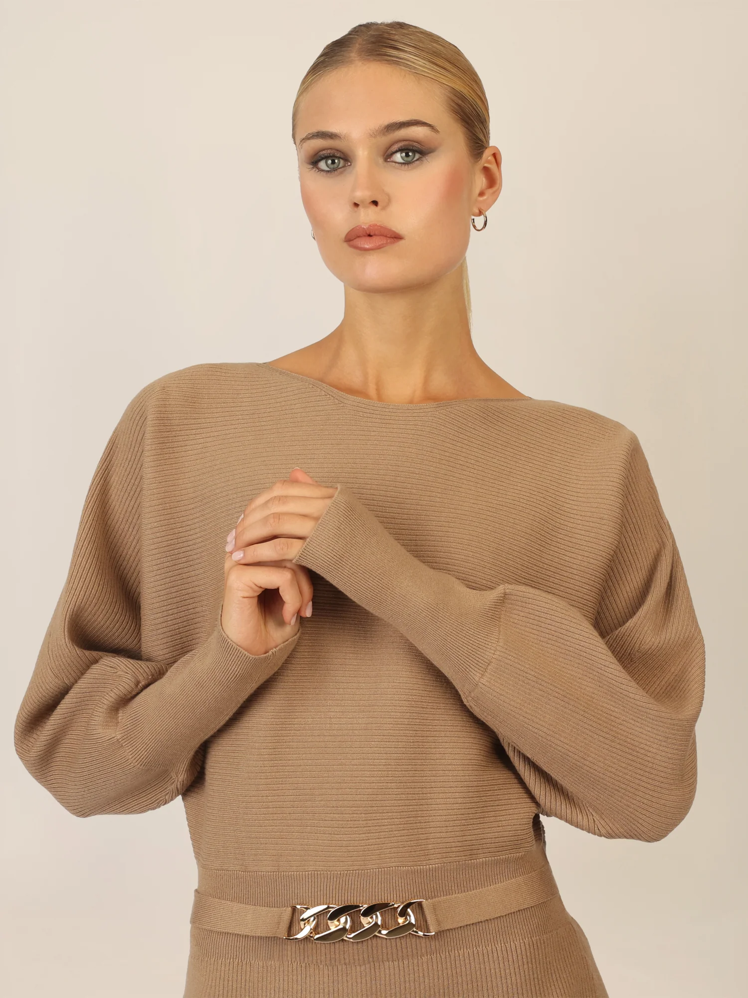 APART Strickkleid mit Gliederkette Detail Gürtel | camel - Image 5