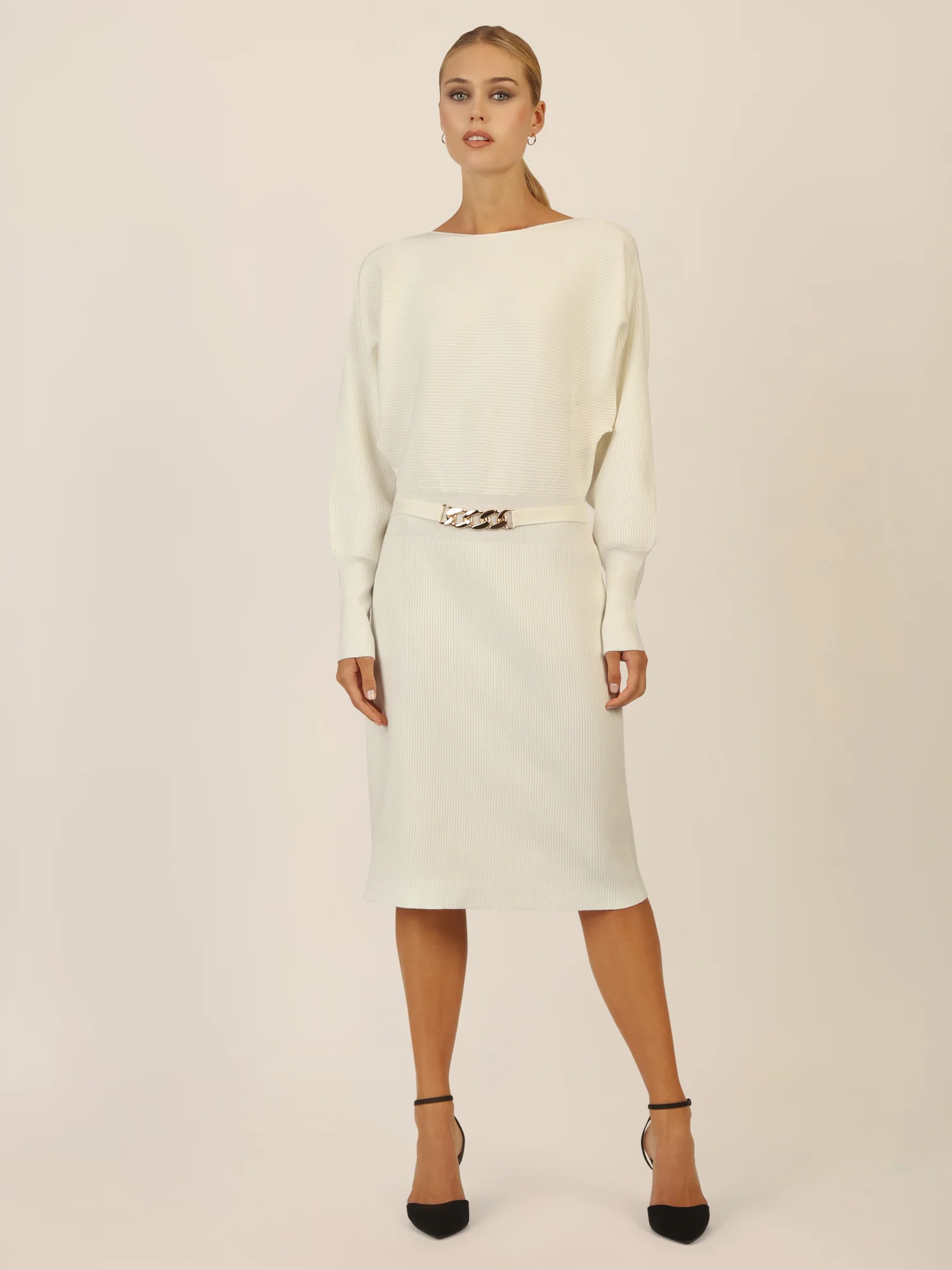 APART Strickkleid mit Gliederkette Detail Gürtel | creme