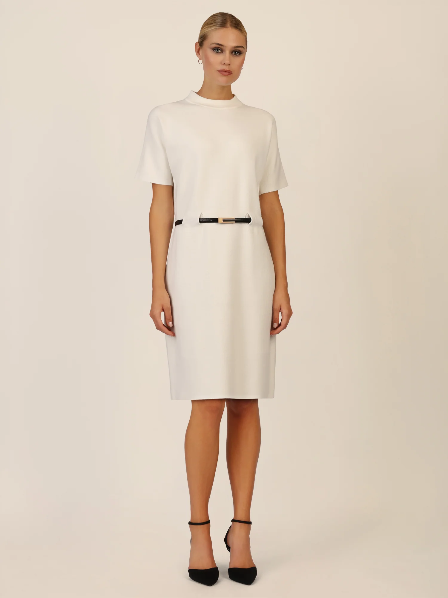 APART Strickkleid mit Gürtel und Stehkragen | creme - Image 6