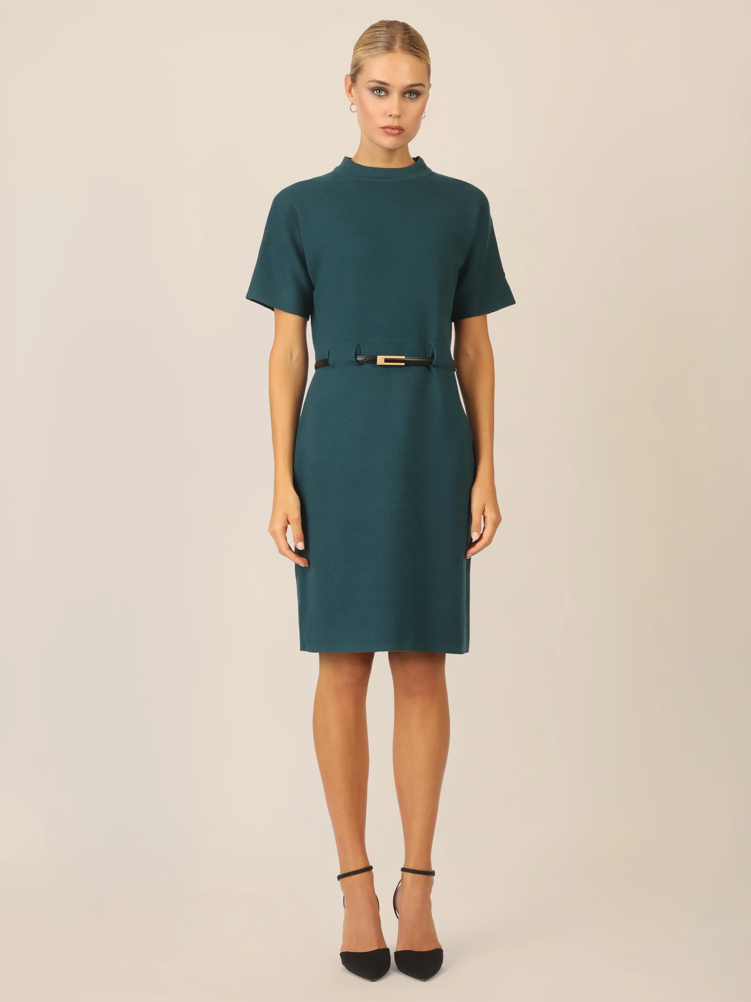 APART Strickkleid mit Gürtel und Stehkragen | dunkelgrün - Image 6