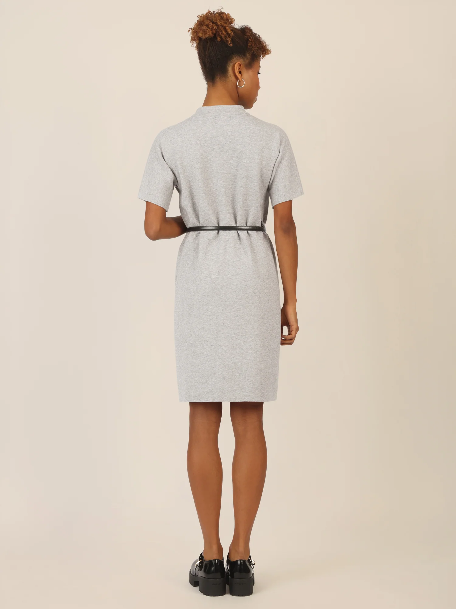 APART Strickkleid mit Gürtel und Stehkragen | graumeliert - Image 2