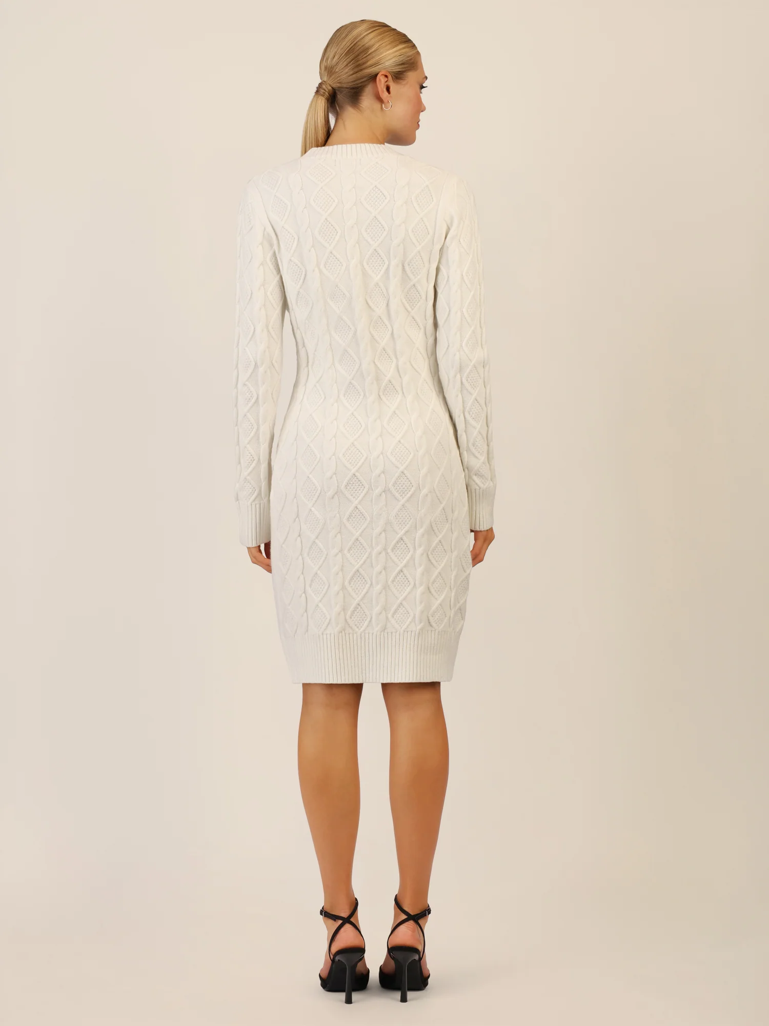 APART Strickkleid mit Strukturmuster und Rundhalsausschnitt | creme - Image 2