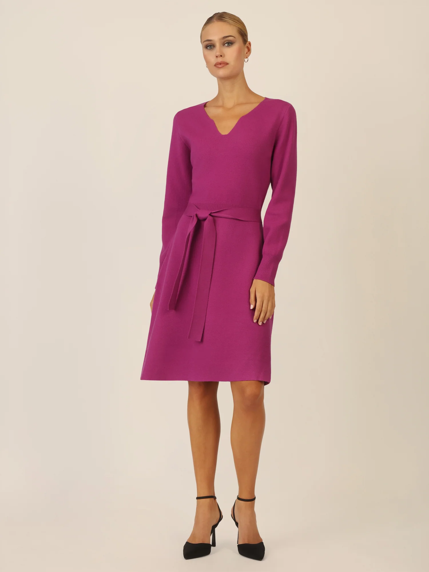 APART Strickkleid mit V-Ausschnitt | lila - Image 6