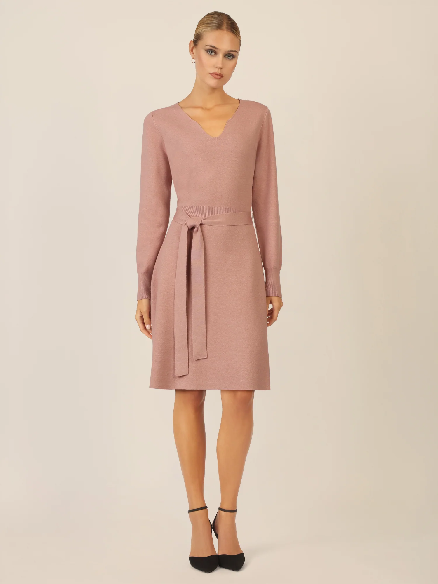 APART Strickkleid mit V-Ausschnitt | mauve - Image 6