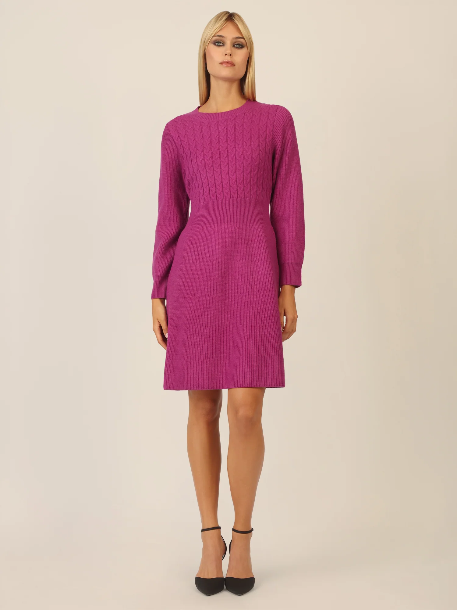 APART Strickkleid mit Zopfmuster | lila - Image 6