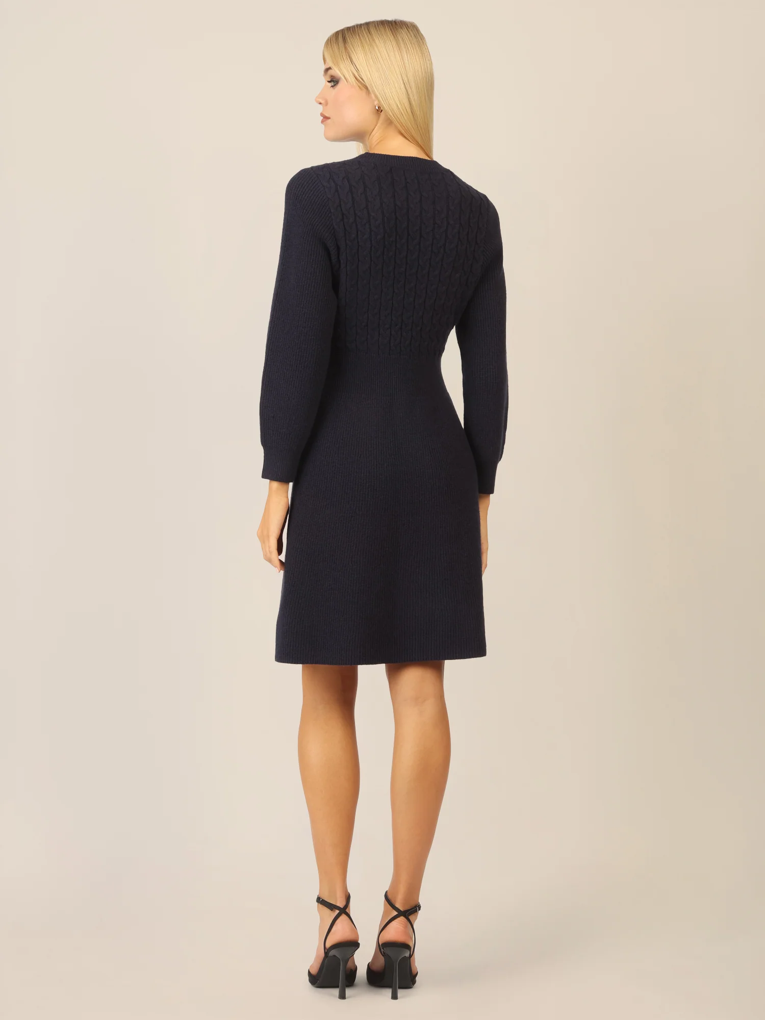 APART Strickkleid mit Zopfmuster | nachtblau - Image 2