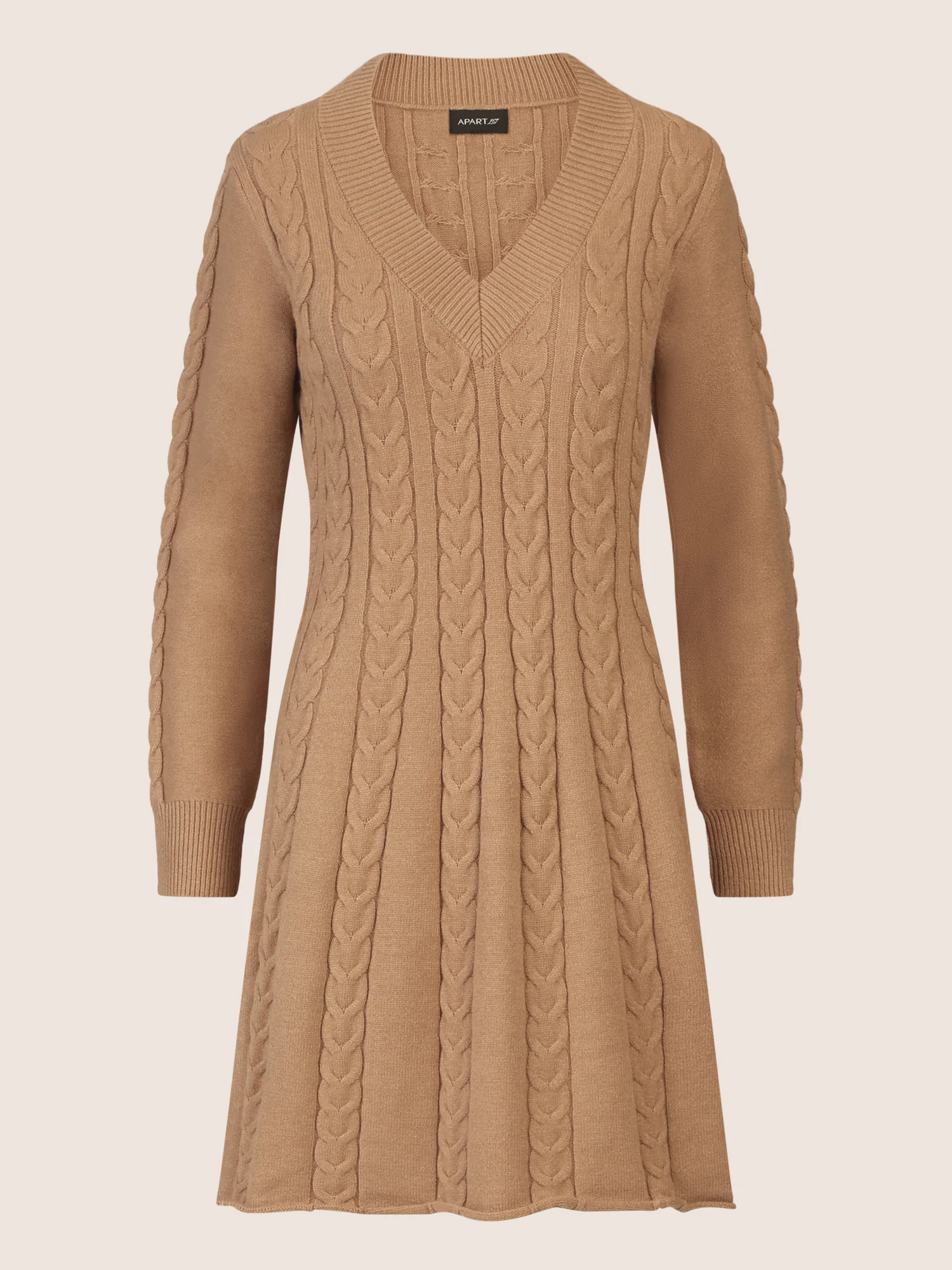 APART Strickkleid mit Zopfmuster und V-Ausschnitt | camel - Image 3