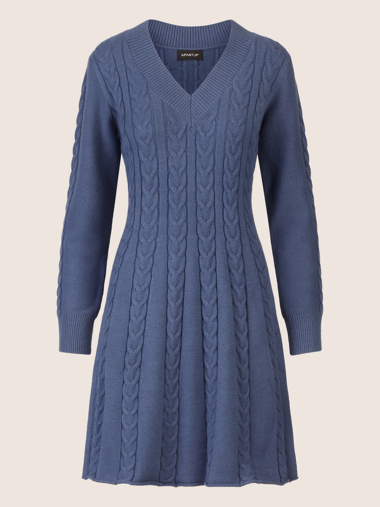 APART Strickkleid mit Zopfmuster und V-Ausschnitt | mittelblau - Image 3