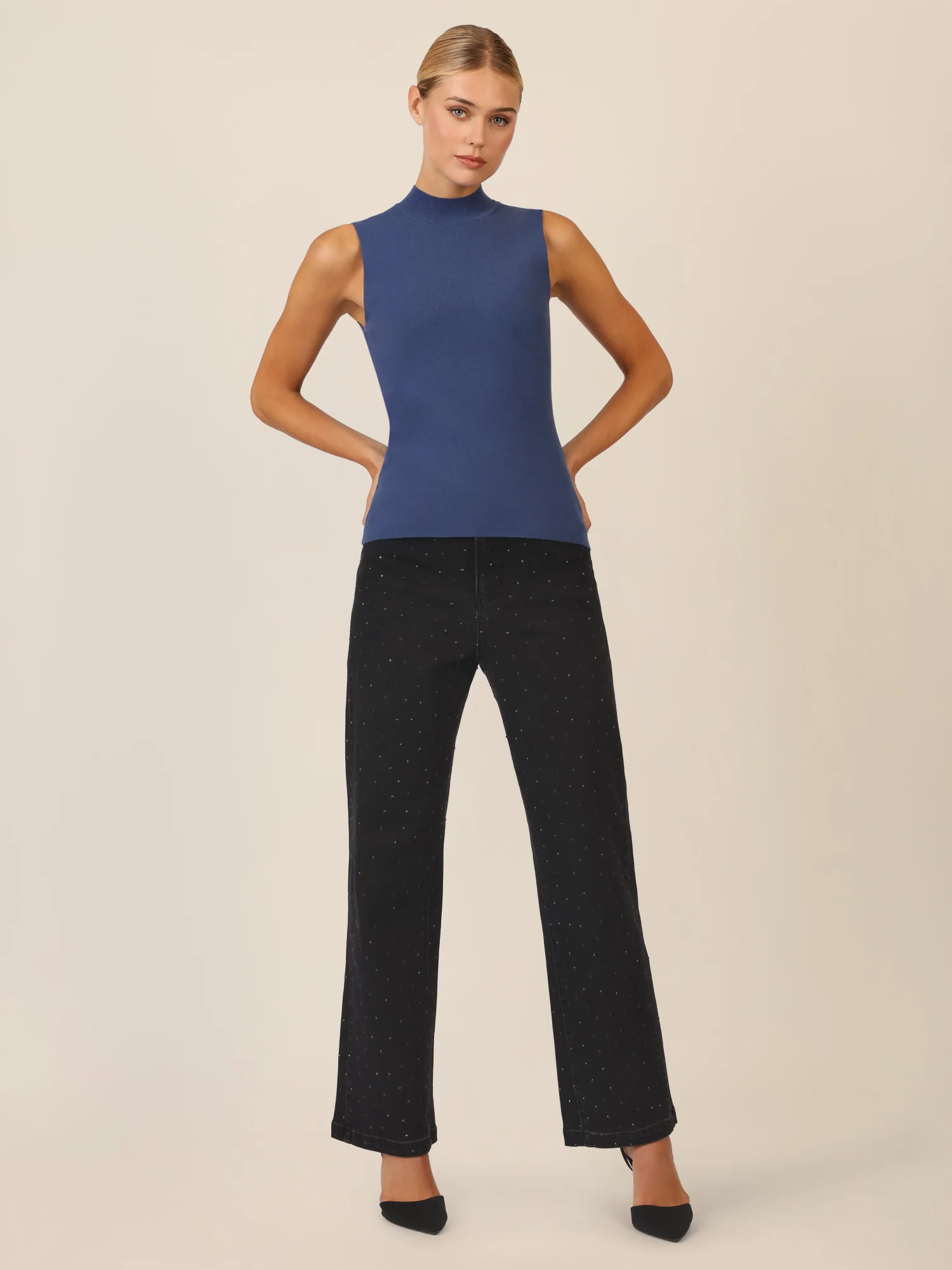 APART Stricktop mit Stehkragen und Ärmellos-Design | mittelblau - Image 2