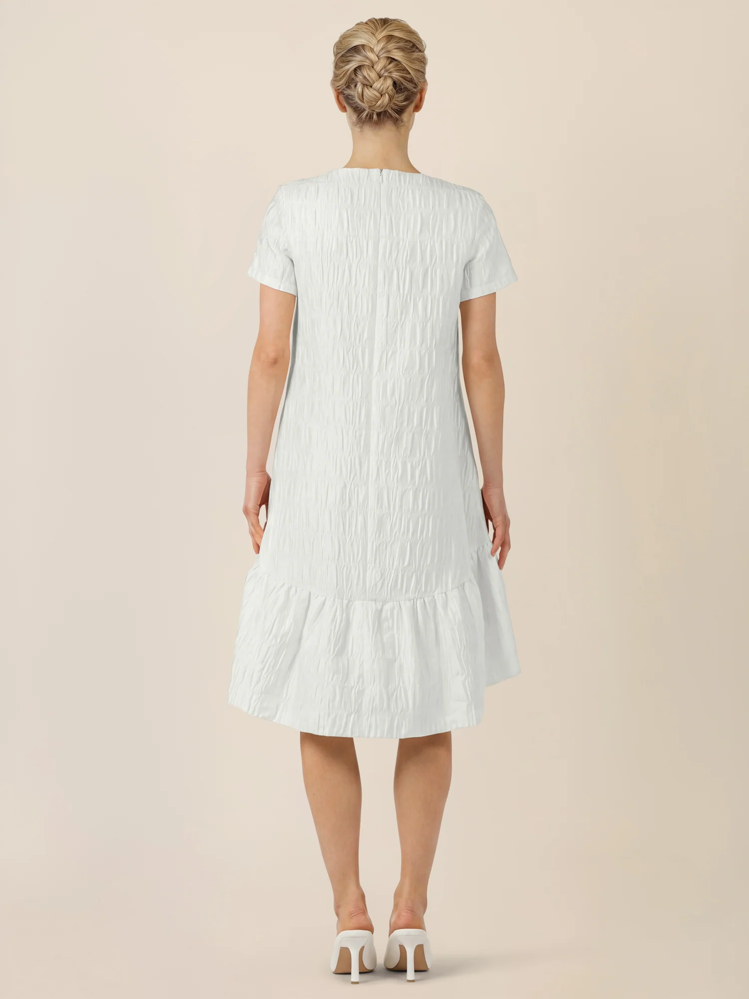 APART Strukturkleid mit Volantsaum | creme - Image 2