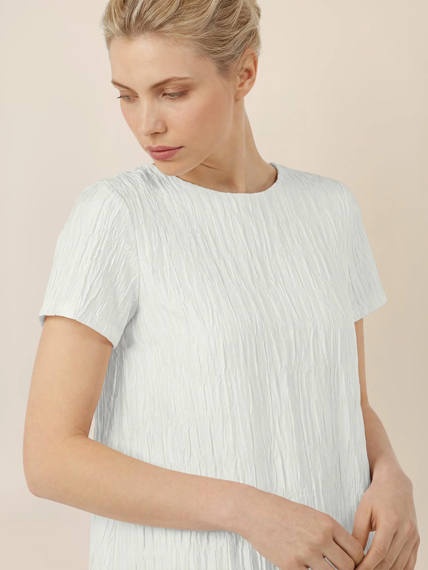 APART Strukturkleid mit Volantsaum | creme - Image 5
