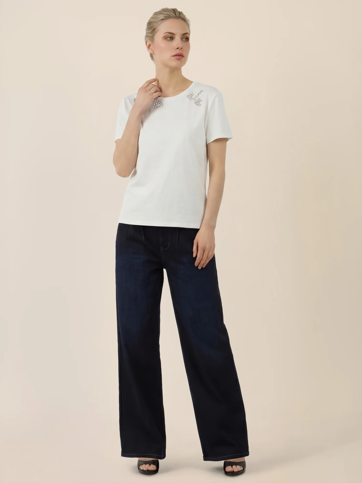 APART T-Shirt mit Schmuckstein-Dekor | creme - Image 6