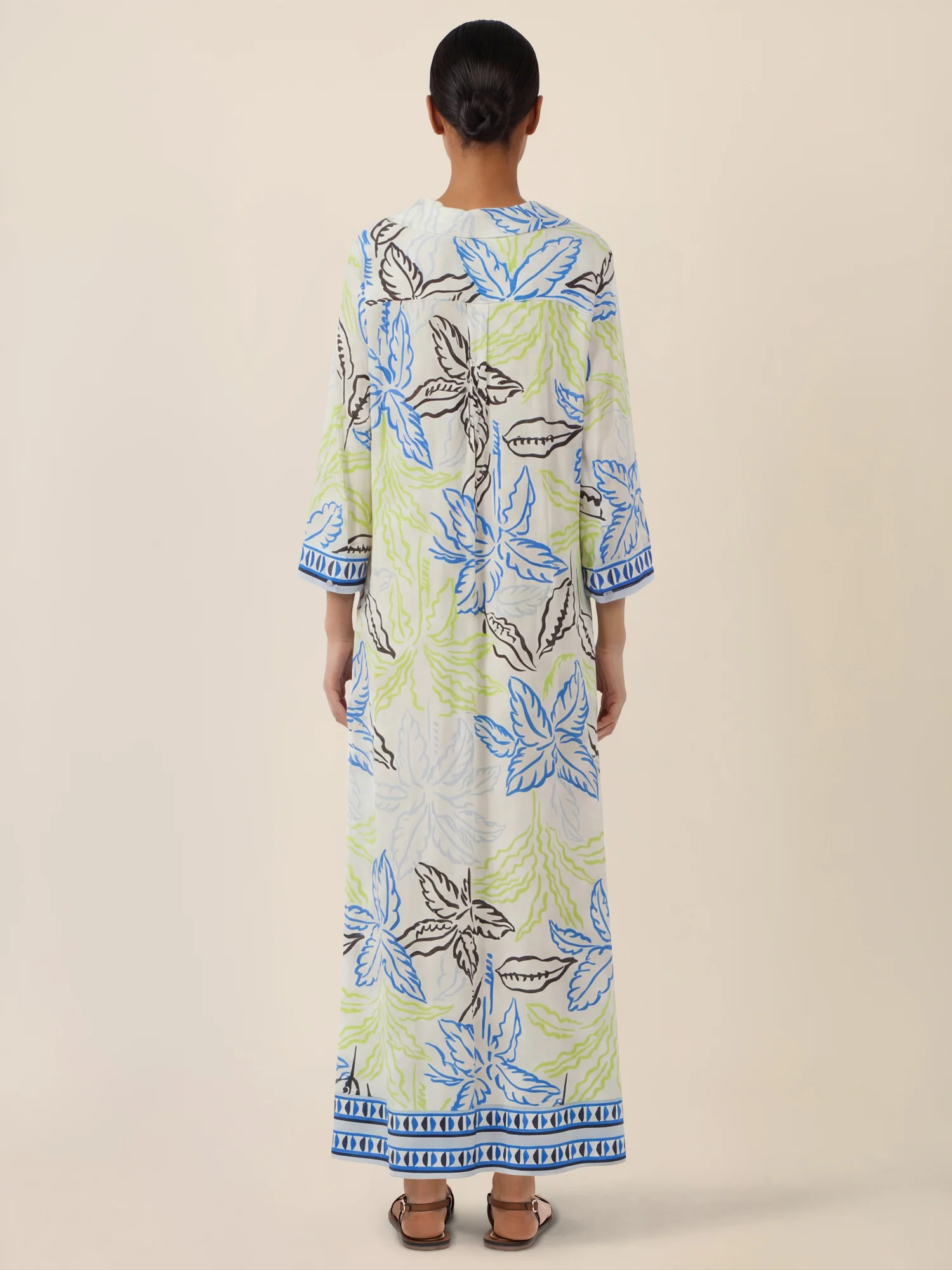APART Viskosekleid mit grafischem Print | creme-multicolor - Image 2