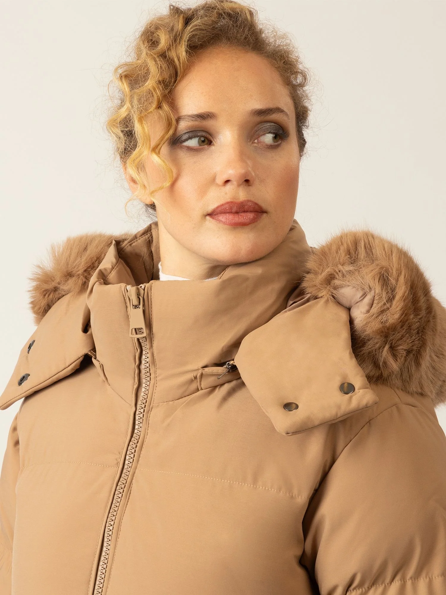 APART Winterjacke mit Reißverschluss für kalte Tage mit Komfort und Stil | camel - Image 3