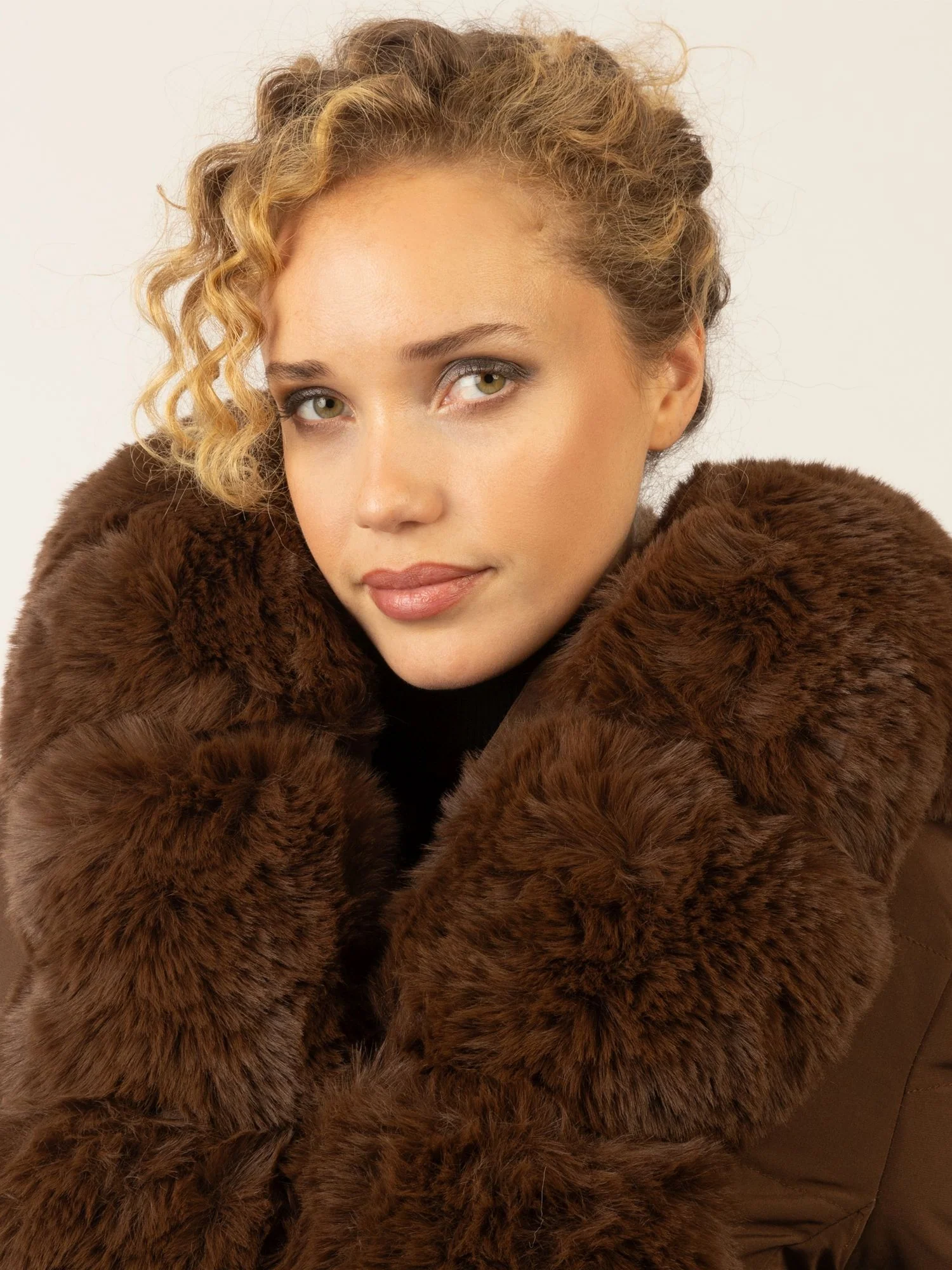 APART Winterjacke mit Reißverschluss für praktischen Schutz an kalten Tagen | braun - Image 4